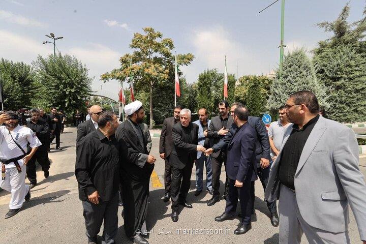 واکنش پولادگر به رفتن وزیر وقتی خود سجادی حضور دارد چه بگویم!