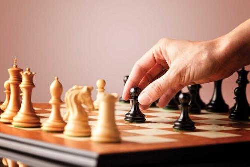 هر مربی برای شطرنج ایران مناسب نمی باشد