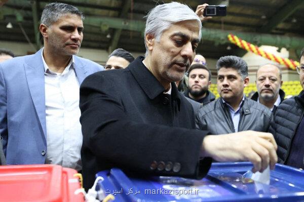 گزارش تصویری از حضور مسئولان و چهره های ورزش ایران پای صندوق رای