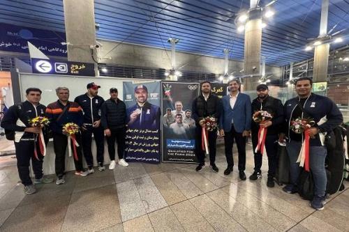 بازگشت ملی پوشان المپیکی اسلحه سابر با استقبال نماینده وزارت ورزش