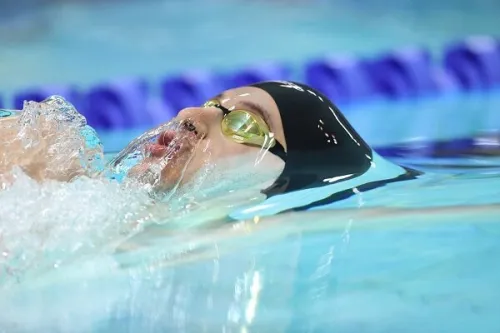 هومر عباسی به فینال شنای 50 متر کرال پشت رسید